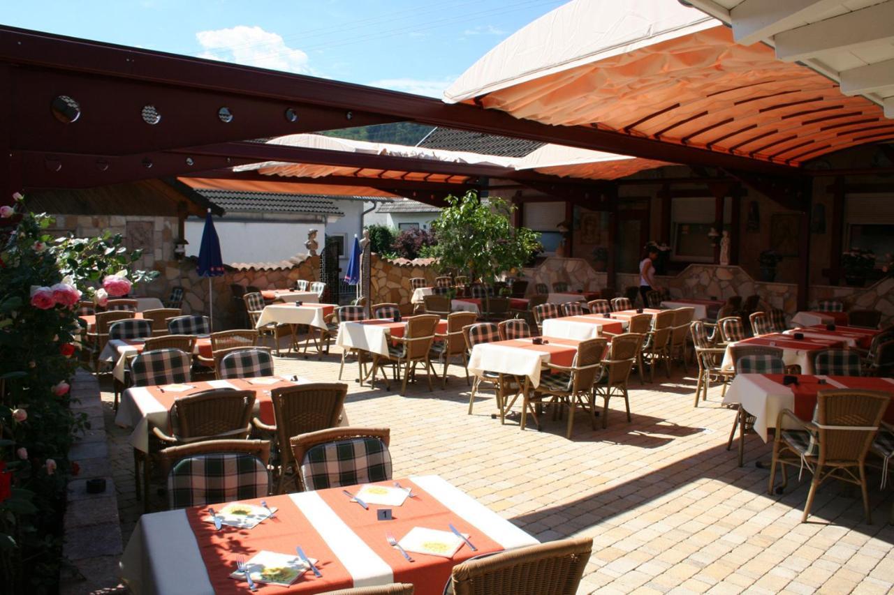 Hotel Restaurant Da Vinci Лар Екстер'єр фото