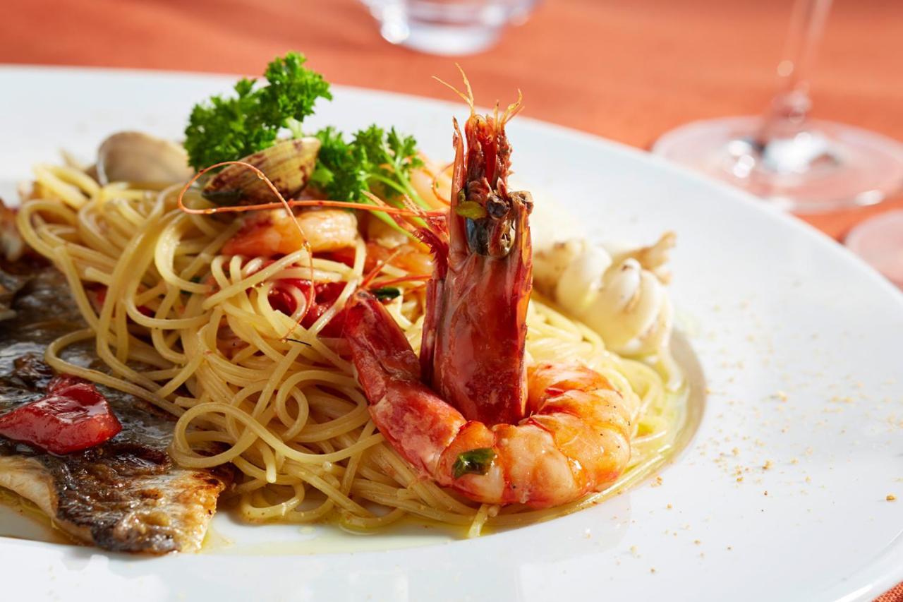 Hotel Restaurant Da Vinci Лар Екстер'єр фото